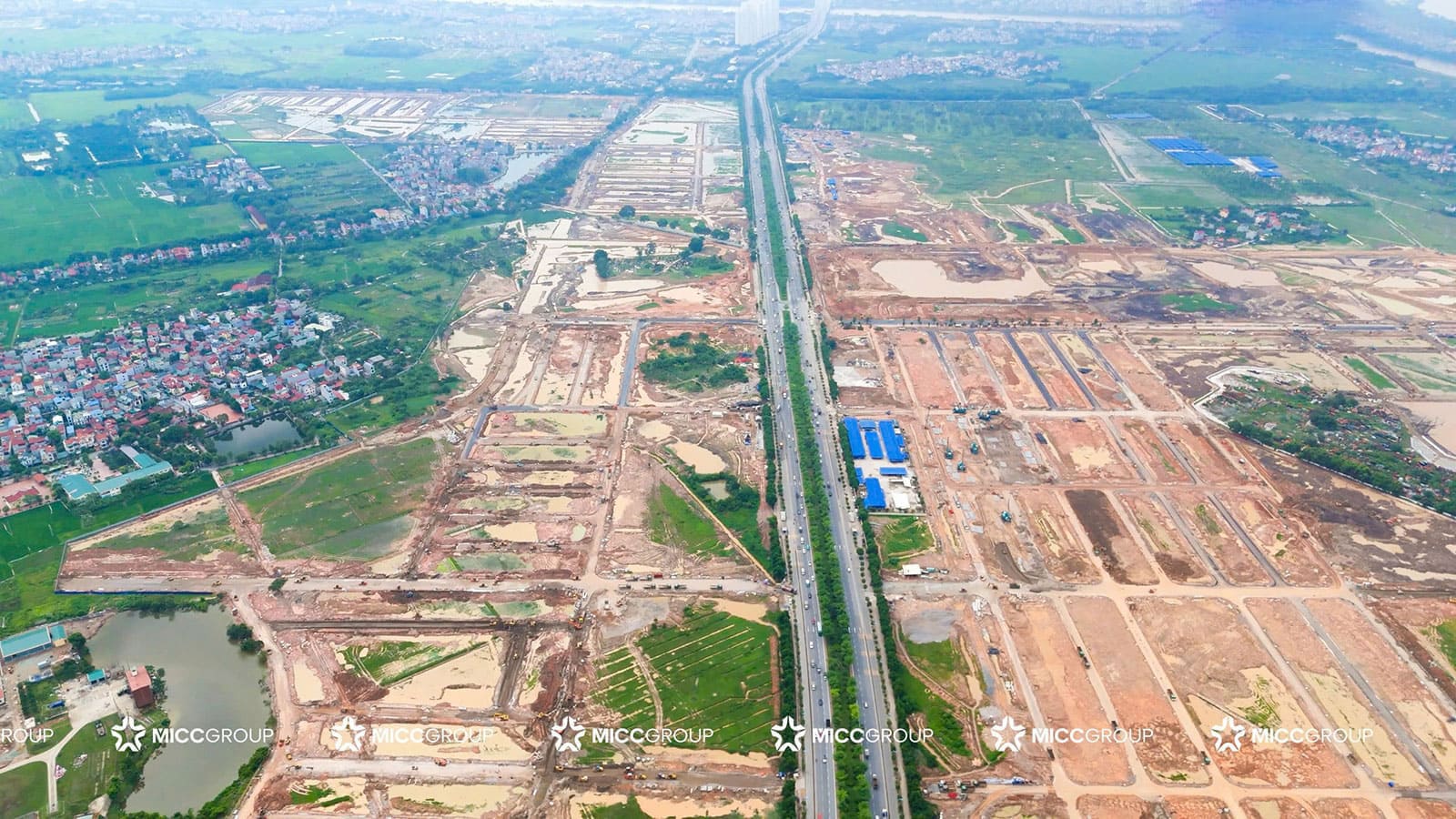 Tiến độ xây dựng Vinhomes Global Gate vào tháng 09/2024