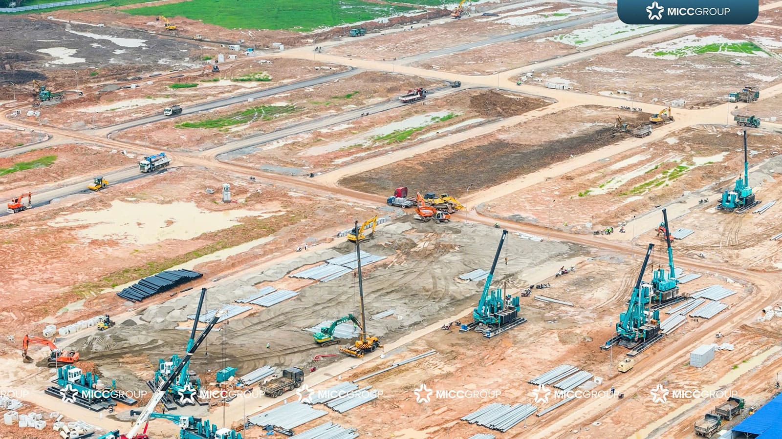 .Hình ảnh tiến độ xây dựng dự án Vinhomes Global Gate vào tháng 09 năm 2024.